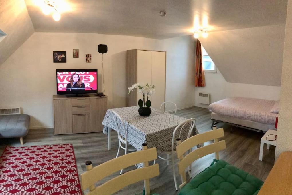 Appart T1 Prefecture Et Centre Le Mans Kültér fotó